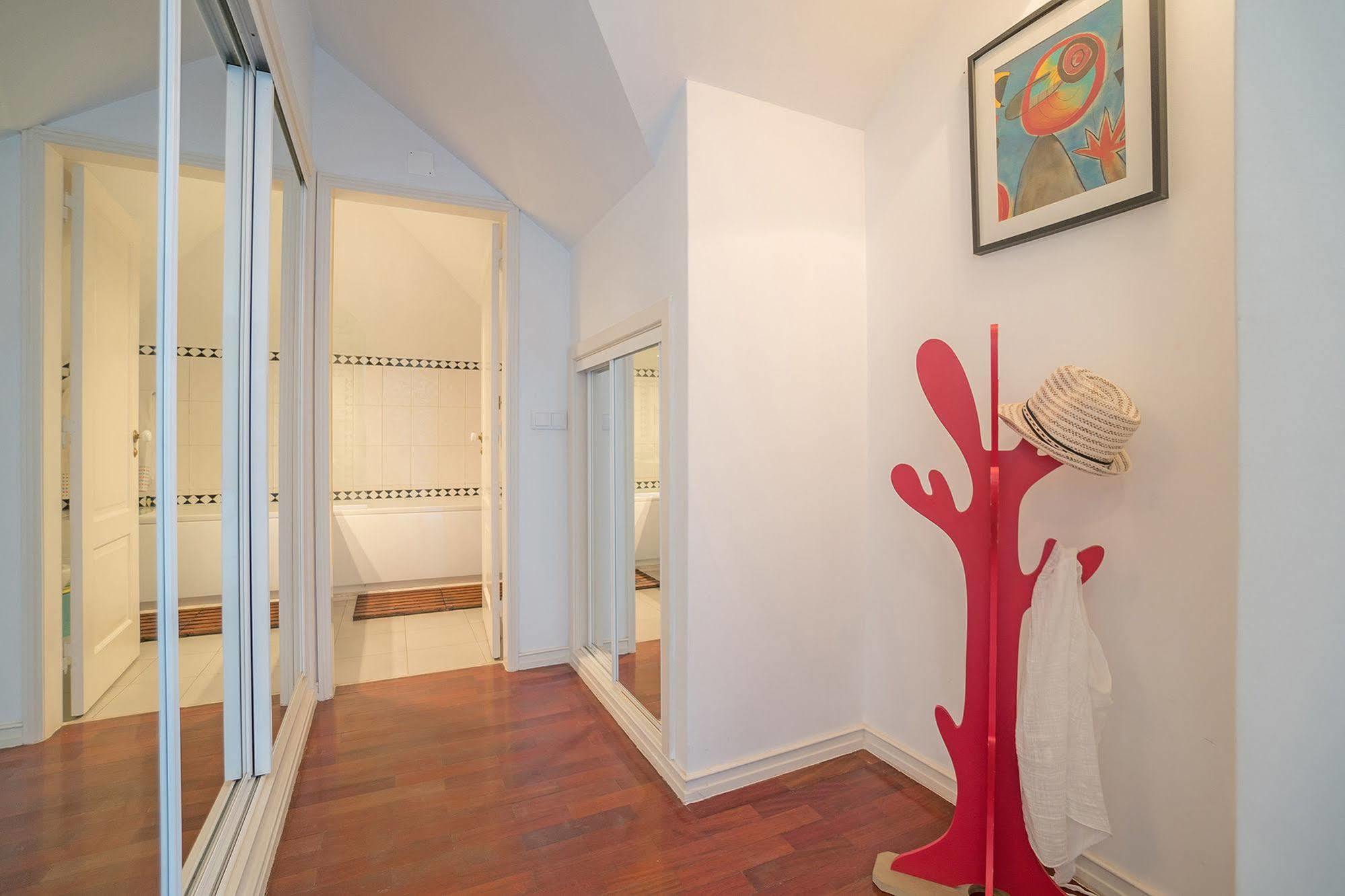 Blue Boutique Hostel & Suites Estoril Extérieur photo