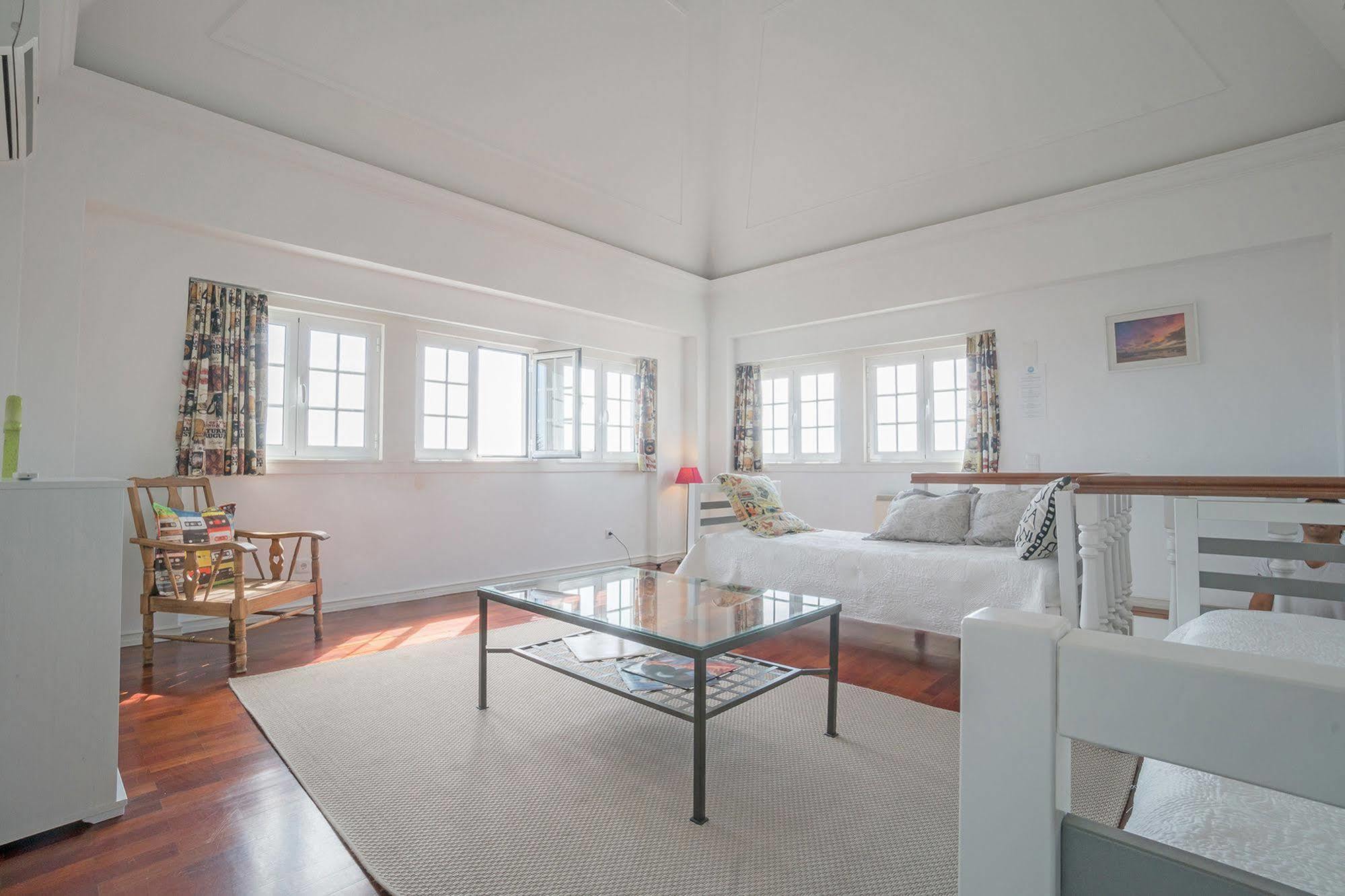 Blue Boutique Hostel & Suites Estoril Extérieur photo