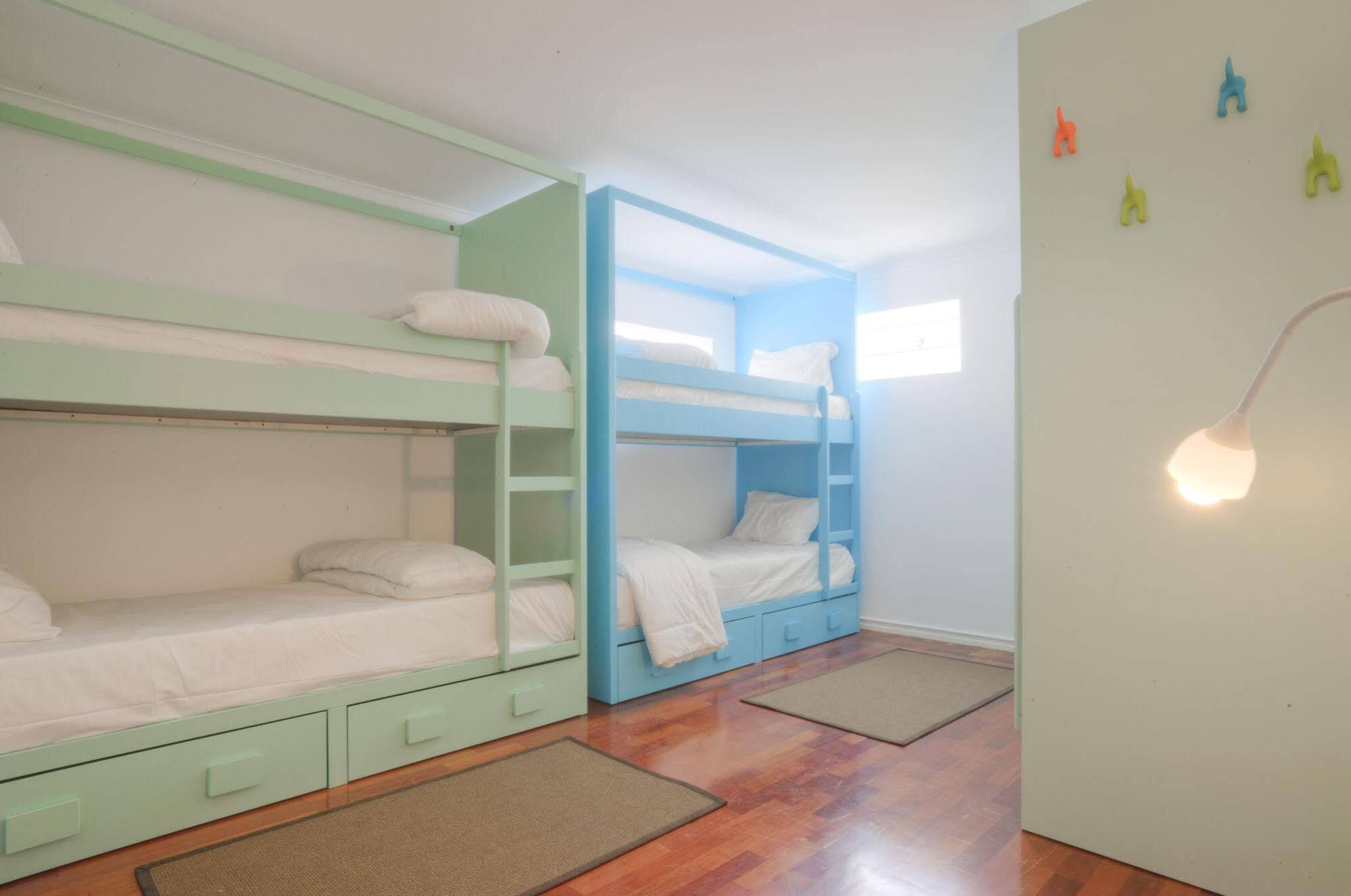 Blue Boutique Hostel & Suites Estoril Extérieur photo